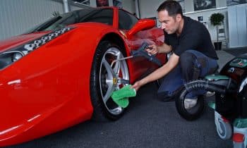 Wenn der Blue Evolution den Ferrari strahlen lässt