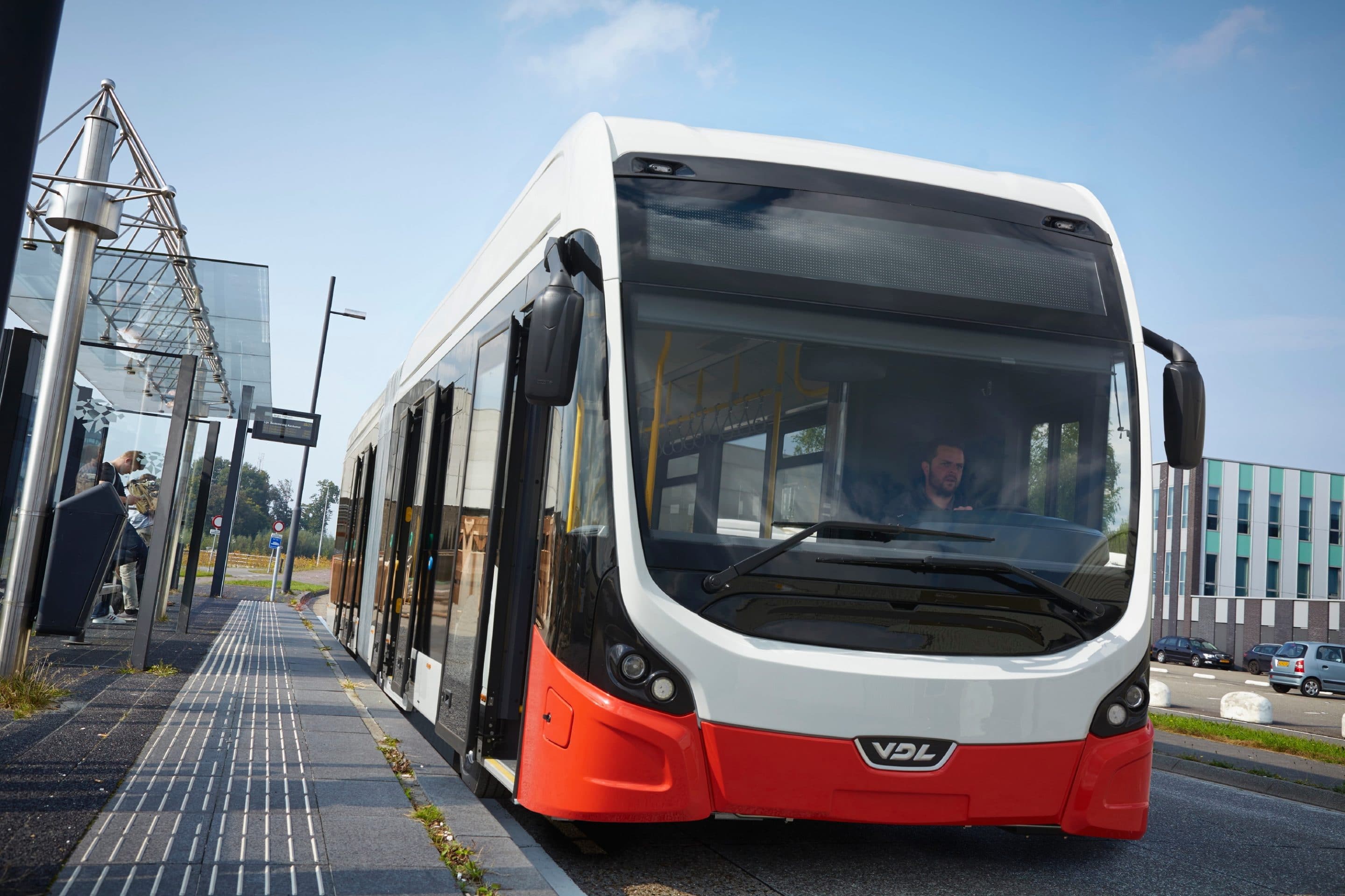 Busse in Köln fahren mit Batteriesystem aus Darmstadt