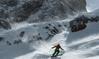 Spektakuläre Freerideruns am Dolomitengipfel „Punta Nera” – Freeride-Challenge „Punta Nera“ in Cortina d’Ampezzo ist erstmals auch Stopp der internationalen „Freeride Junior Tour”