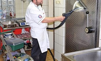 HACCP zertifiziert gegen Keime – Dampfsaugsysteme wie der Blue Evolution von beam erfüllen die hohen Hygienestandards in der Lebensmittelindustrie