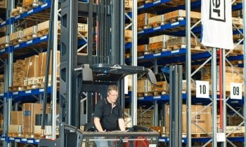 Goldhofer: Ein Meilenstein für eine erfolgreiche Zukunft – Schwerlast-Spezialist weiht 6.000 m2 großes Logistikzentrum mit 1.800 m2 Bürofläche ein