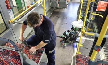 TEREG verzichtet bei der Fahrzeug-Grundreinigung auf Chemie – Die Reinigungstochter der Hamburger Hochbahn AG und Vattenfall Europe New Energy GmbH setzt bei der Nutzfahrzeugreinigung auf das innovative Dampfsaugsystem Blue Evolution von beam