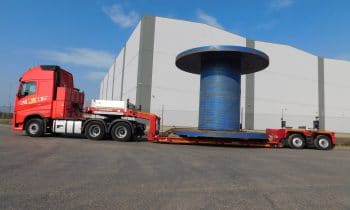 Flexibilität für Schwerlasttransporte – Sondertransport-Unternehmen Potteries Heavy Haulage nimmt Satteltieflader STZ-VP 2 von Goldhofer in Betrieb