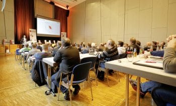 Die Zukunft kann kommen – Dämmung im Fokus: Fast 900 Teilnehmer informieren sich beim 15. Winterseminar der Schwenk Putztechnik über neue Technologien