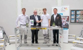 Ein Plus an Arbeitssicherheit für das Nationalteam der Stuckateure – Qualitätshersteller Günzburger Steigtechnik ist Ausrüster für Leitern, Arbeitspodeste und Zug-Tische
