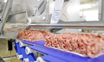 Hackfleisch nur noch im Flow-Pack: Feneberg spart 70 Prozent an Plastik ein