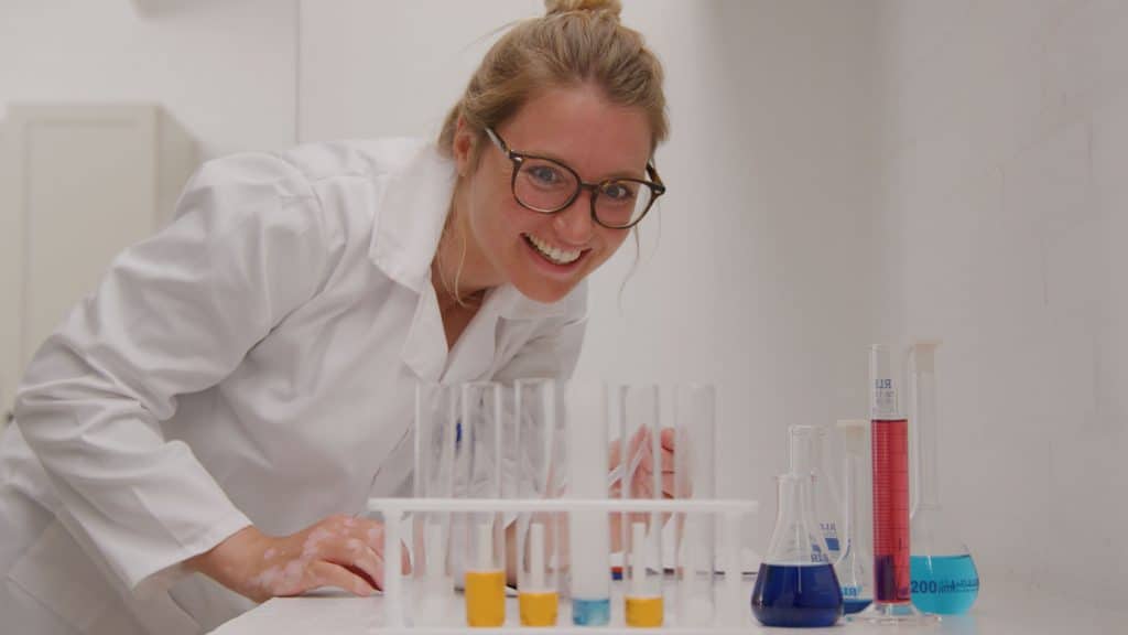 3,5 Jahre lang entwickelte Diplom-Pharmazeutin Susanne Schwarztrauber an der Rezeptur von NÆ | LU Sun. Foto: Christian Walter