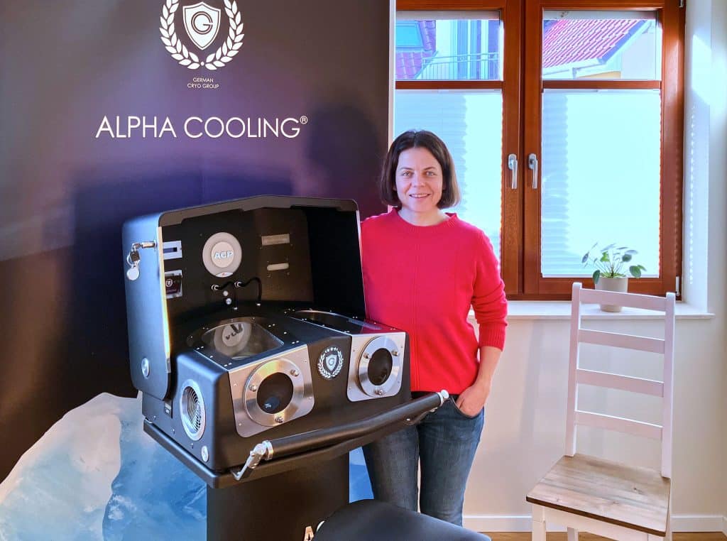 Eva-Maria Hackmann bietet in Vechta ab sofort die innovative Anwendung Alpha Cooling Professional an. Foto: Foto: Eva-Maria Hackmann.