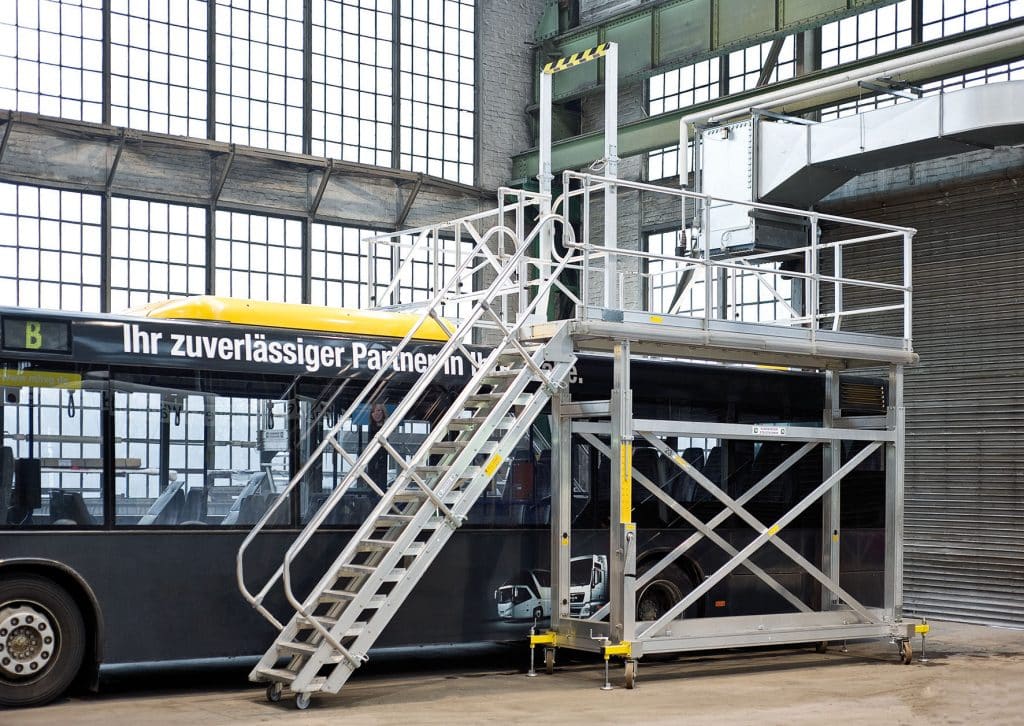 Die fahrbaren Arbeitsbühnen der Munk Günzburger Steigtechnik ermöglichen ein flexibles und sicheres Arbeiten. Foto: Munk Group