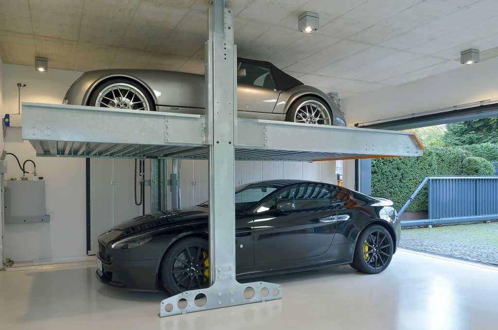 Viele Garagen lassen sich auch nachträglich mit einem Parksystem zur Doppelstock-Garage aufrüsten. Wie das aussieht, zeigt hier der SingleVario 2061 in einer Garage in Krefeld.