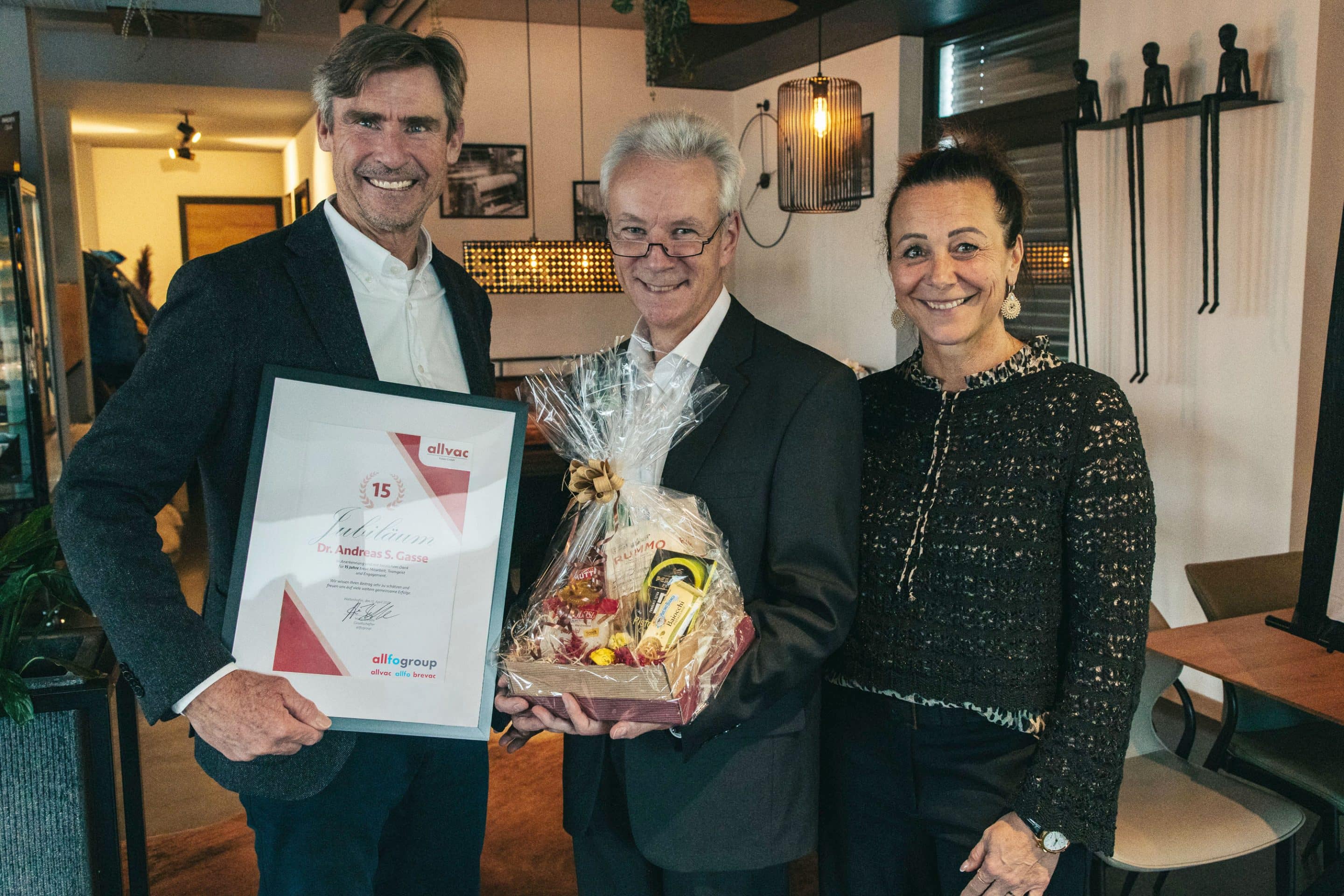 550 Jahre Verpackungs-Know-how: Die allfogroup ehrte insgesamt 25 Jubilare für ihre langjährige Mitarbeit. Foto: allfo