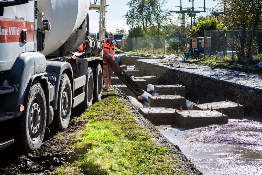 Flüssigboden ist flexibel einsetzbar und erhöht die Effizienz auf der Baustelle. Foto: Max Wild
