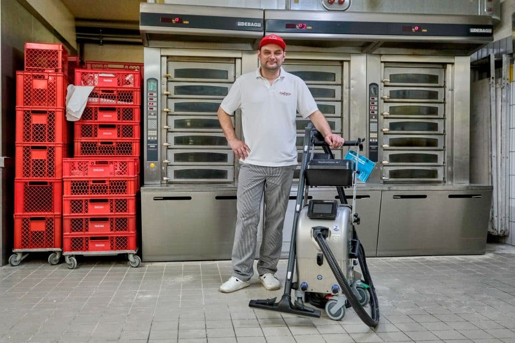 Christian Koch und das Team vom Fidelisbäck in Wangen setzen auf die Blue-Evolution-Technologie von beam. Foto: Ingo Jensen/beam