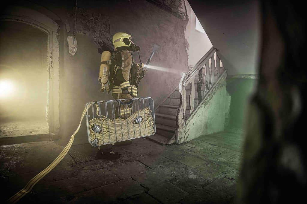 Auch unverzichtbare Bestandteile der Feuerwehrausrüstung, wie zum Beispiel den Schlauchtragekorb, zeigt die Munk Rettungstechnik in Hannover. Foto: Munk Group