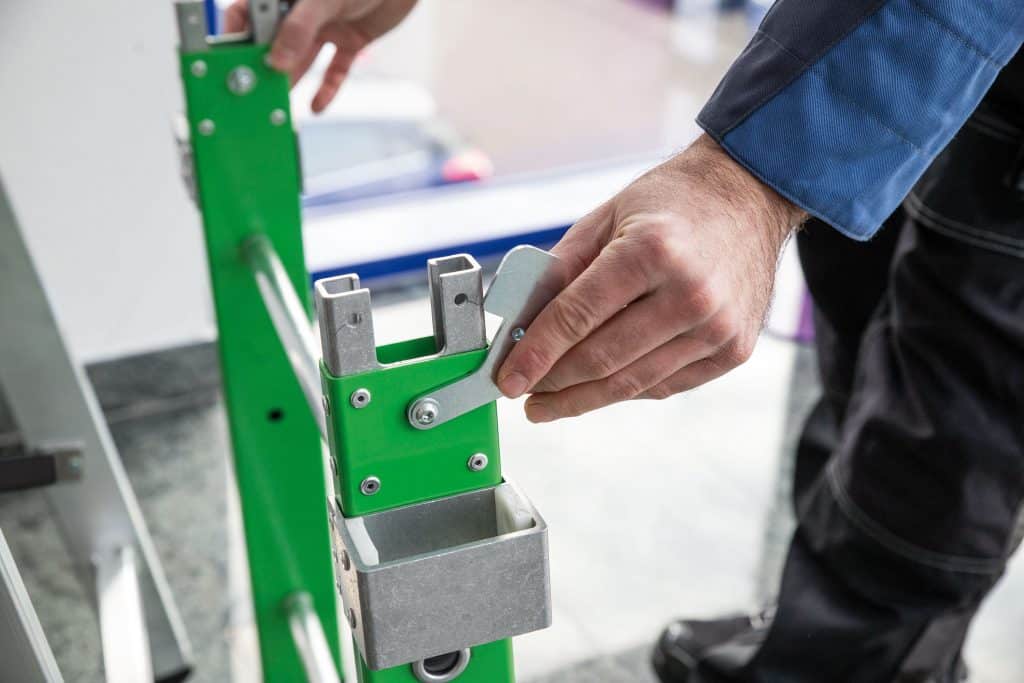 Die steckbaren Plattformleitern der Munk Günzburger Steigtechnik lassen sich modular erweitern. Foto: Munk Group