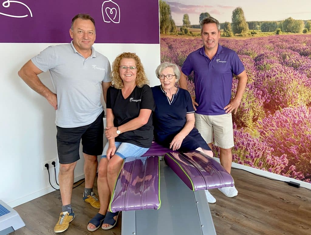 Das Feelgood Center Prien feierte jetzt das fünfjährige Bestehen, auf dem Foto von links: Hans und Andrea Wöhrer, Elisabeth Weiß und Erich Wagner. Foto: Feelgood Prien