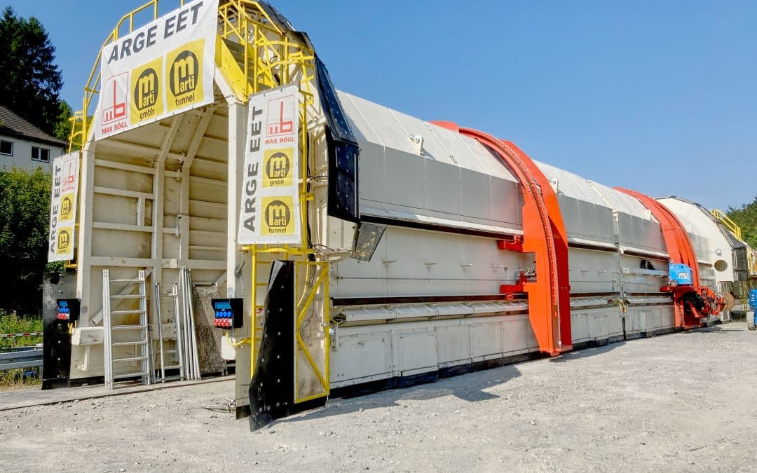 The cutting head, fitted with RUD drive technology, is located at this tunneling portal. Photo: ARGE EET