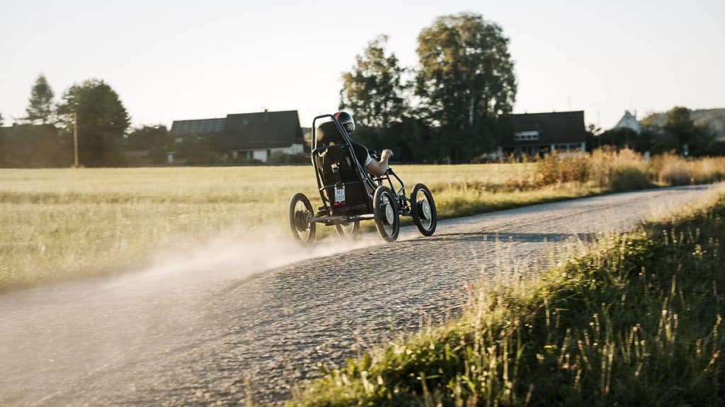 Immer weiter: Der elektrische Geländerollstuhl Escalador fährt mit einer Akkuladung über 100 km weit. Foto: Performance GmbH